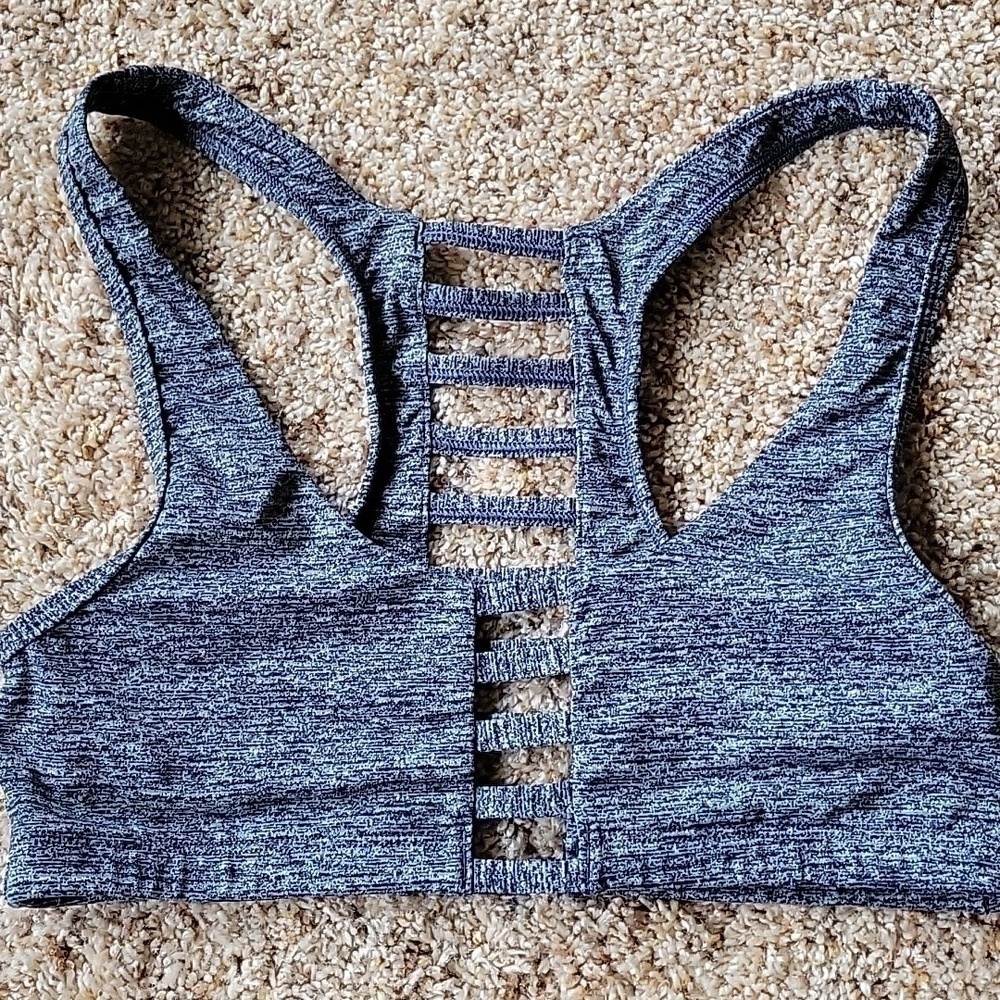 Last Chance, Victoria's Secret PINK unlined grey strappy sports bra